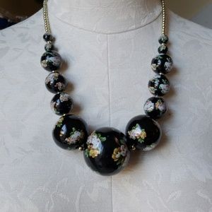 Vintage style floral necklace.